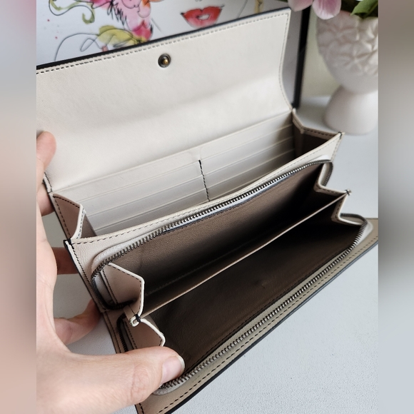 BOTTEGA VENETA Intrecciato Lambskin Leather Wallet - Picture 4 of 11